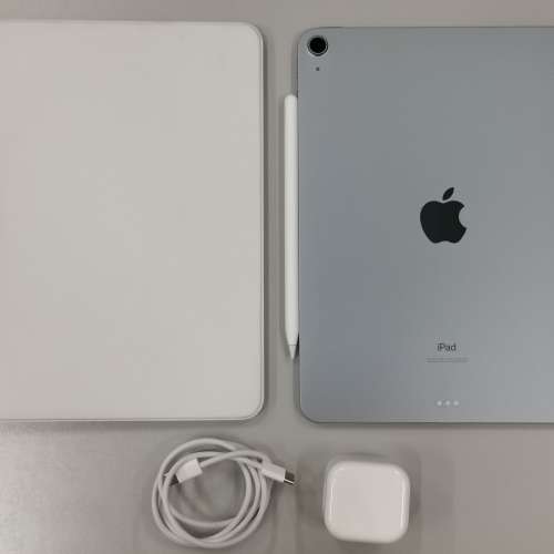 Apple iPad Air 4 (64GB) wifi 天藍色,連Magic keyboard及Apple pencil2 全套