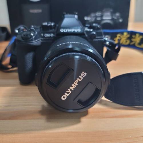 Olympus EM1 + HLD-7直度 + m.zuiko 12-40mm f/2.8