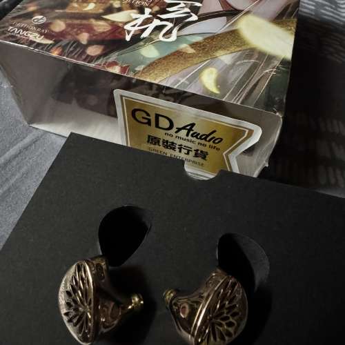 唐族 魚玄機（金色 蛇年限量版)99 ％新