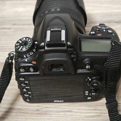 Nikon D7100 18-105 VR KIT, 有盒，二電池。