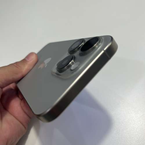 99新iPhone 15pro 256gb,完美冇花，冇維修過，所有原裝！