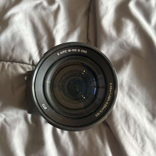 Sony E PZ 18-105mm f/4 G OSS lens