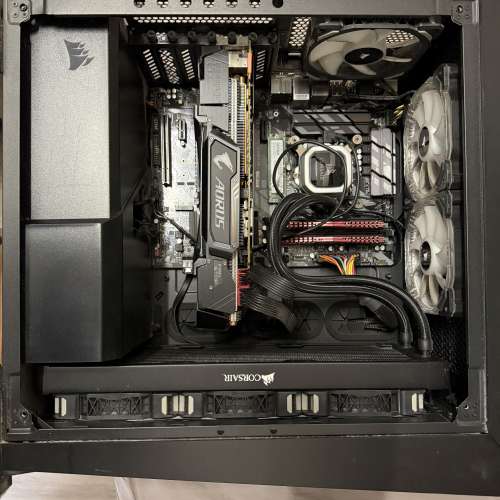 平放！！！卡皇 GTX  1080Ti 11 GB 抵玩經典高配台式水冷RGB電競主機