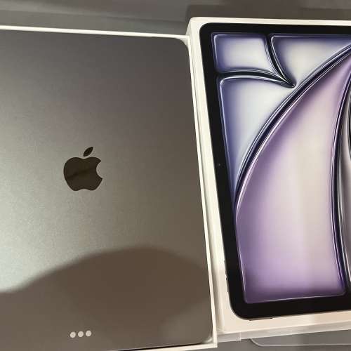 99.9新iPod air 8 (11吋）（m4)128gb,港行極新少用，電池健康度100，（用過10幾次）...