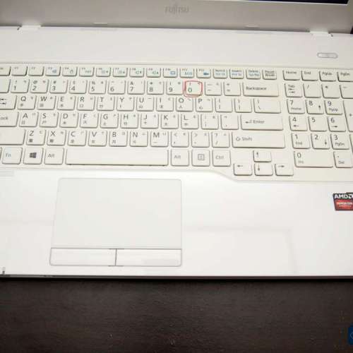 FUJITSU Ah555 特平手提電腦