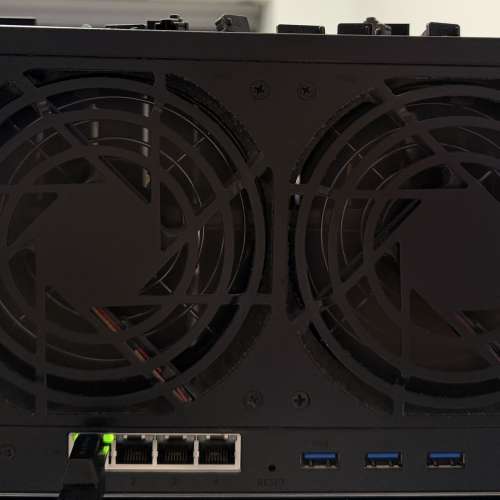 Synology DS1819+