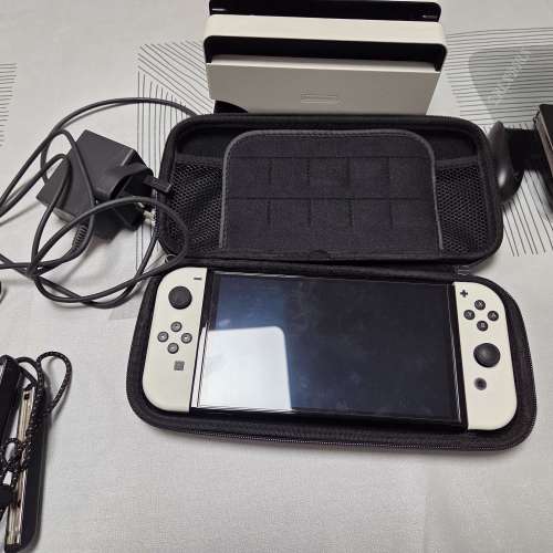 SWITCH OLED