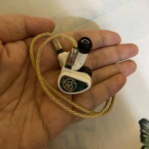 64 audio fourte blanc