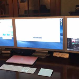 apple cinema 30" monitor