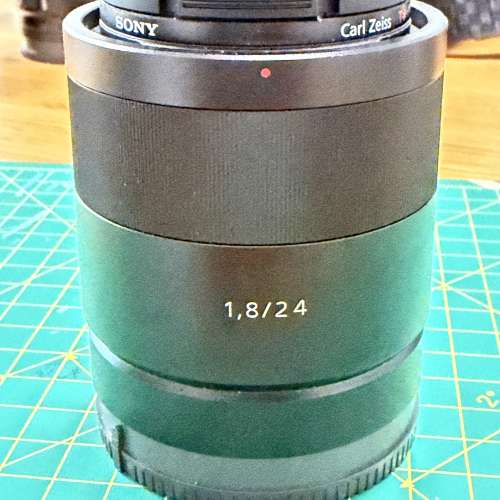 Sony Zeiss Sonnar T* E 24mm F1.8 ZA ( SEL24F18Z )