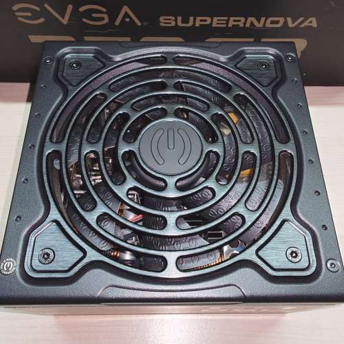 EVGA SuperNOVA 750 G3 (80 Plus Gold 750W)