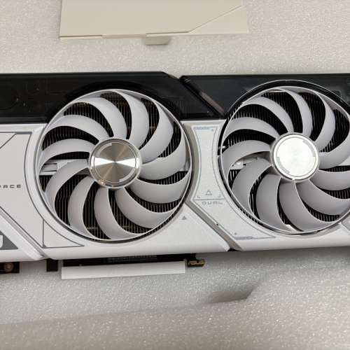 （升級放售有單有保養）ASUS Dual GeForce RTX&trade; 4070 White OC Edition 12GB GDDR6X