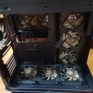 華碩TUF GAMING ATX 全海景機箱