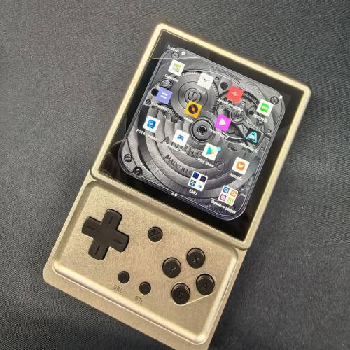 🔥 99% 新 | ANBERNIC RG Rotate 掌上旋轉安卓遊戲機 🔥