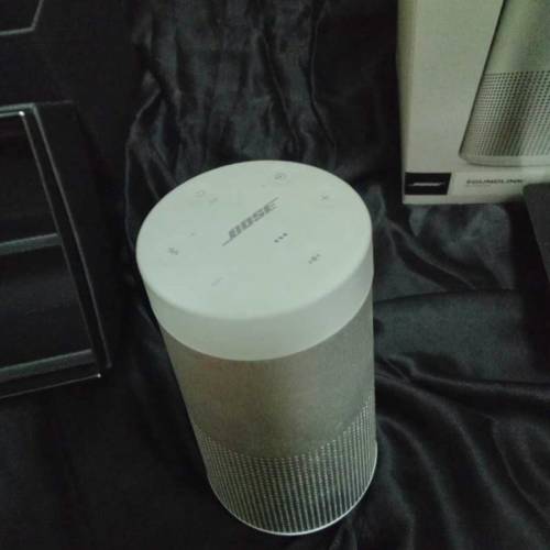 Bose Revolve SoundLink 有盒