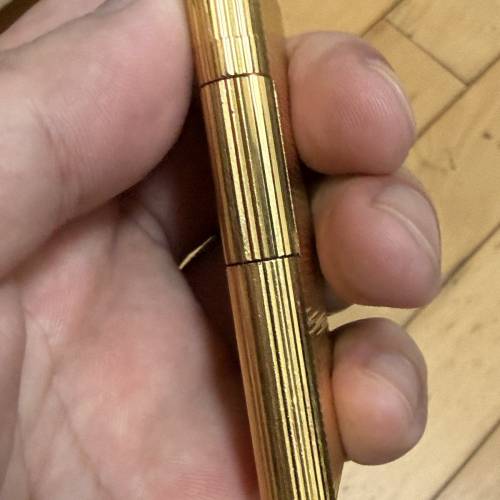 瑞士頂級古董 Caran d'Ache 卡蘭達什 20&mu; 厚鍍金打火機 (K4385) $999
