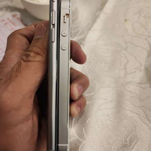 iPhone 5s 及 iPhone 6s 零件機