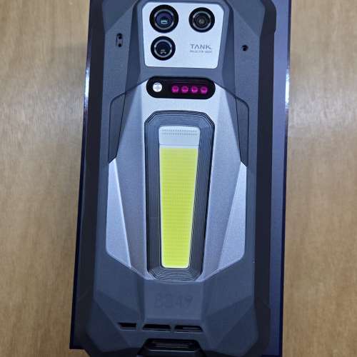 8849 Unihertz TANK5 5G 智能三防投影手機