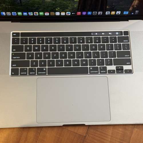 (不議價) Macbook pro 16&rdquo; 2019 i7 近全新16gb ram 512G ssd 5300M
