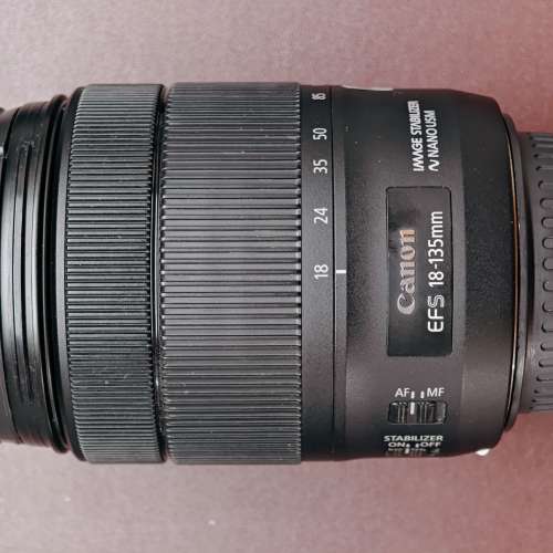 EF-S 18-135mm f/3.5-5.6 IS USM
