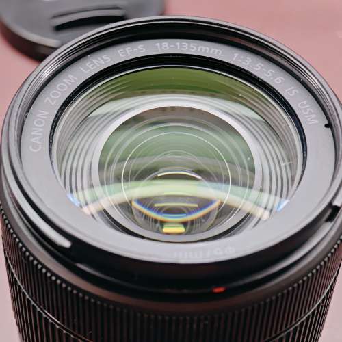 EF-S 18-135mm f/3.5-5.6 IS USM