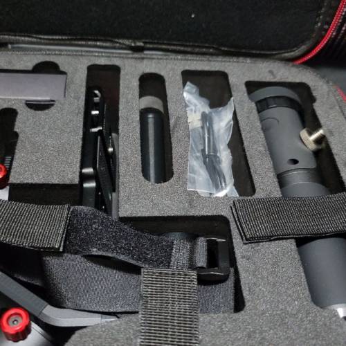 飛宇A1000 無反相機專用3軸穩定器gimbal