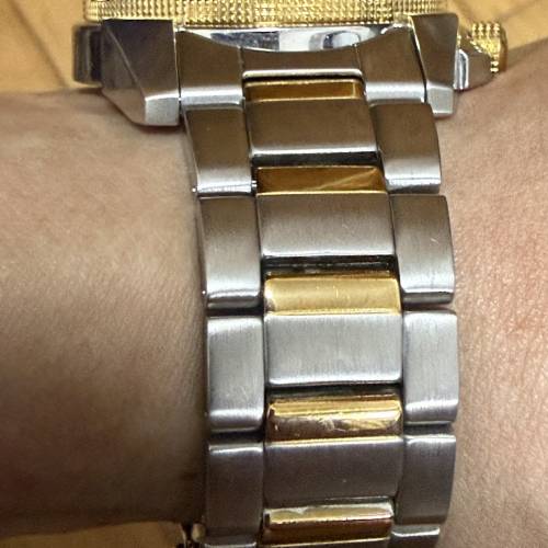 Seiko 精工 5 號盾 SNZF08J1 雙色間金機械錶（100米防水/背透/指南針外圈）淨錶 $999