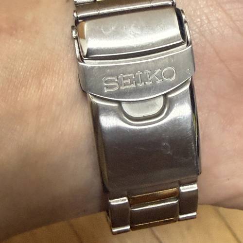 Seiko 精工 5 號盾 SNZF08J1 雙色間金機械錶（100米防水/背透/指南針外圈）淨錶 $999