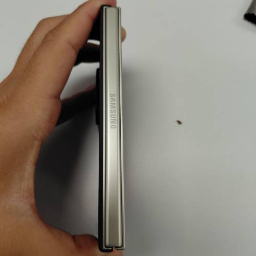 99.9%極新/有Samsung Care+ Samsung Galaxy Z Fold8 512GB 白色 行貨有單