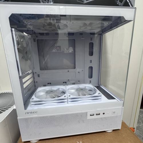 Antec海景機箱  MATX  連五把機箱風扇