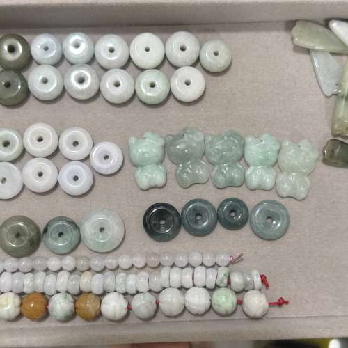 各種水晶戒指飾品