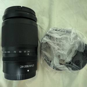 Nikon z 24-200 4-6.3