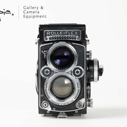 || Rolleiflex 2.8F - Planar 80mm F2.8 with extra accessories ||