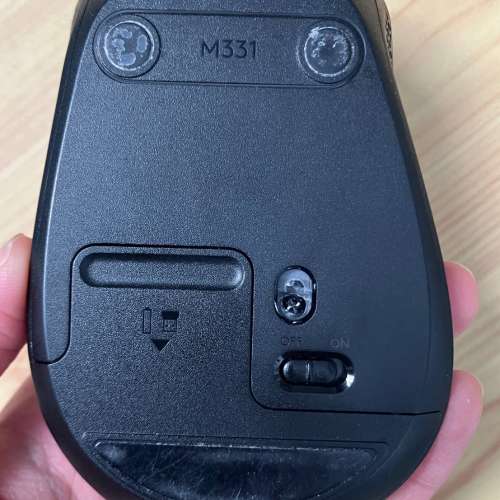 Logitech M331 黑色靜音無線滑鼠