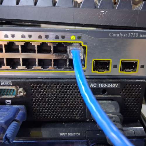 Catalyst 3750 SERIES  24-Port  Switch/WS-C3750-24TS-S
