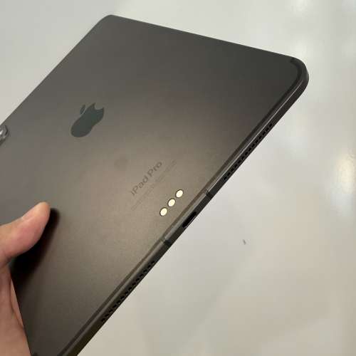 5G版iPad Pro m4 11吋256gb,港行電池健康度100，流動數據版！還有保養至月底！跟ap...