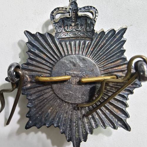 英國皇家服務軍團,軍官銀帽章
