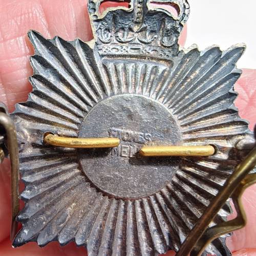 英國皇家服務軍團,軍官銀帽章
