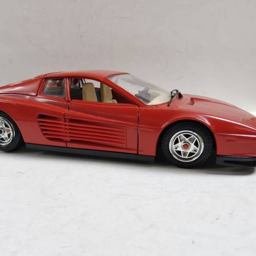 Ferrari testarossa 1984合金模型車