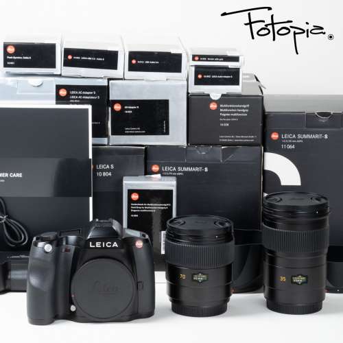 || Leica S (Typ 007) with 70/2.5, 35/2.5 (both replaced motors) & 10 accessories