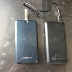 充電寶兩個