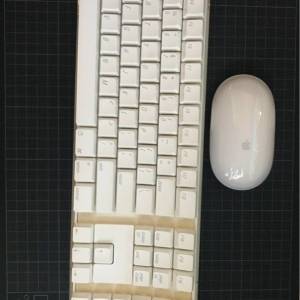 第一代蘋果無線鍵盤及滑鼠，
