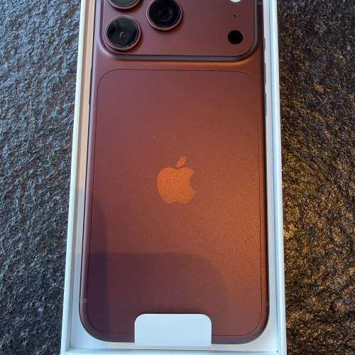 Apple IPhone 18 Pro Max 酒紅色 256gb