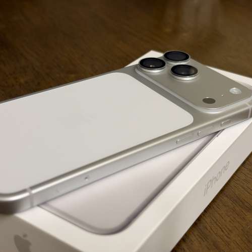 香港行貨 iPhone 17 Pro Max 銀色 512GB