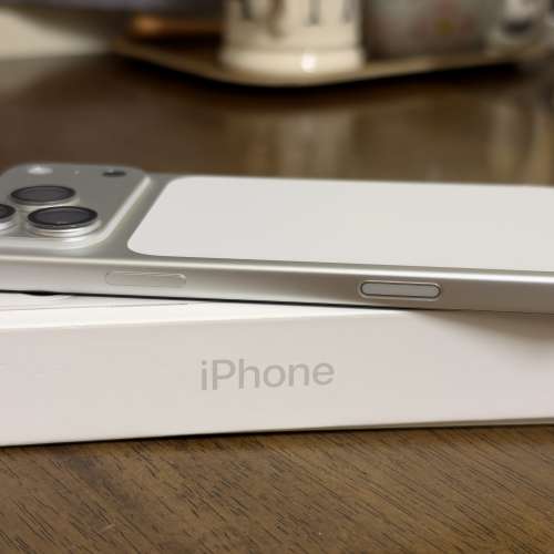 香港行貨 iPhone 17 Pro Max 銀色 512GB