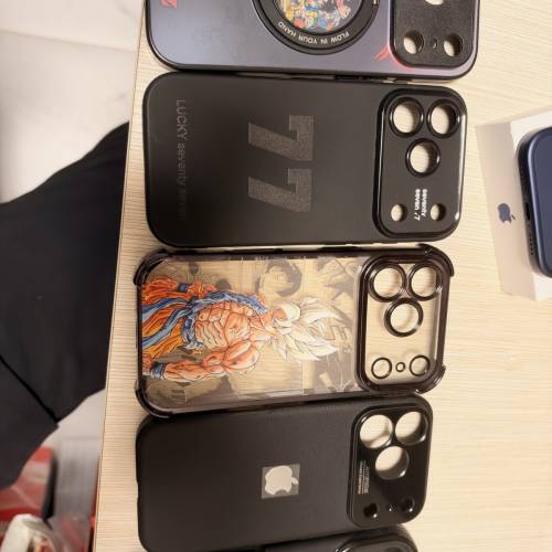 iphone 17pro 256 藍，電暫時仲100，外觀95-98新，仲有保