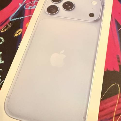 全新未開封。iPhone 18 Pro Max 2TB 冰川藍