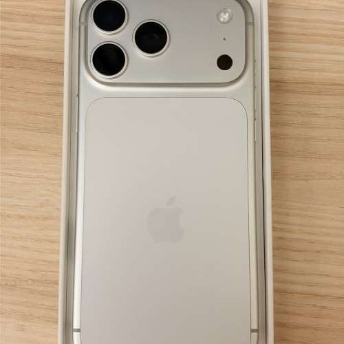 港行iPhone 17 Pro Max 512GB 銀色