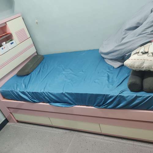 $1,500 80%新 100% worked 子母床 雙/單人床 尺寸 長 188cm x 闊 92 cm x 高 102 cm...