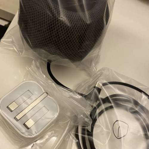 Apple HomePod Mini WiFi喇叭 黑色 行貨 99%新 只開盒檢查試機 未曾正式使用 已還回...